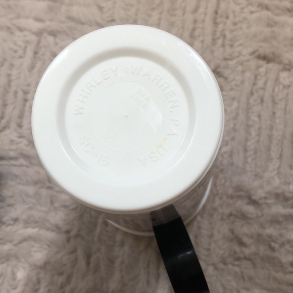 Minnie Mickey Pool scene Disney Parks Plastic Travel Mug Cup 16 oz EUC - Picture 11 of 16